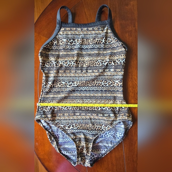 Miraclesuit One Piece Swimsuit Animal Print 14 Beach Resortwear Summer Coastal - Picture 5 of 9